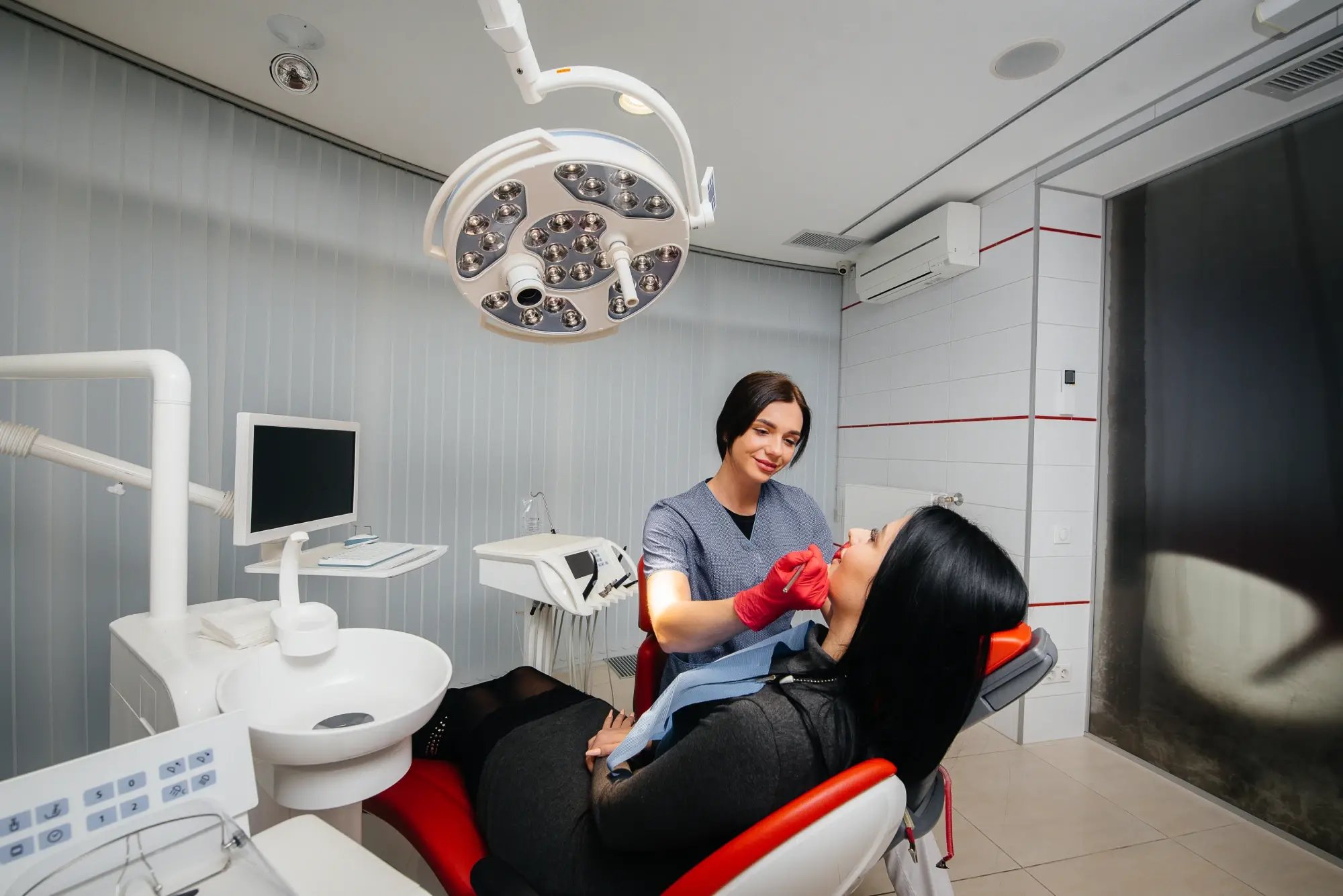 A Guide to Invisalign for Teens: Why Families Choose Us