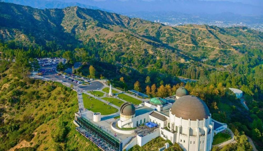 Hiking Up to the Griffith Park