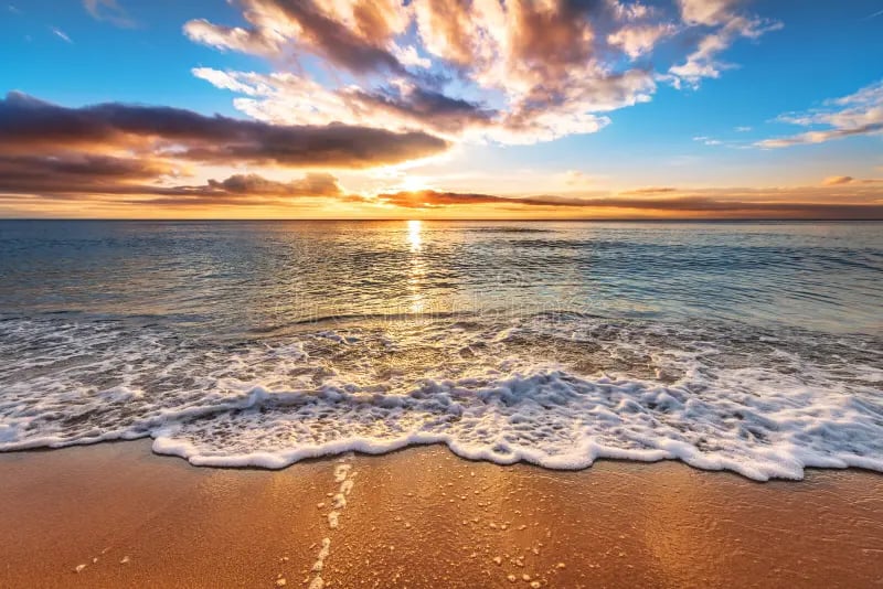 ocean-beach-sunrise-colorful-75364306