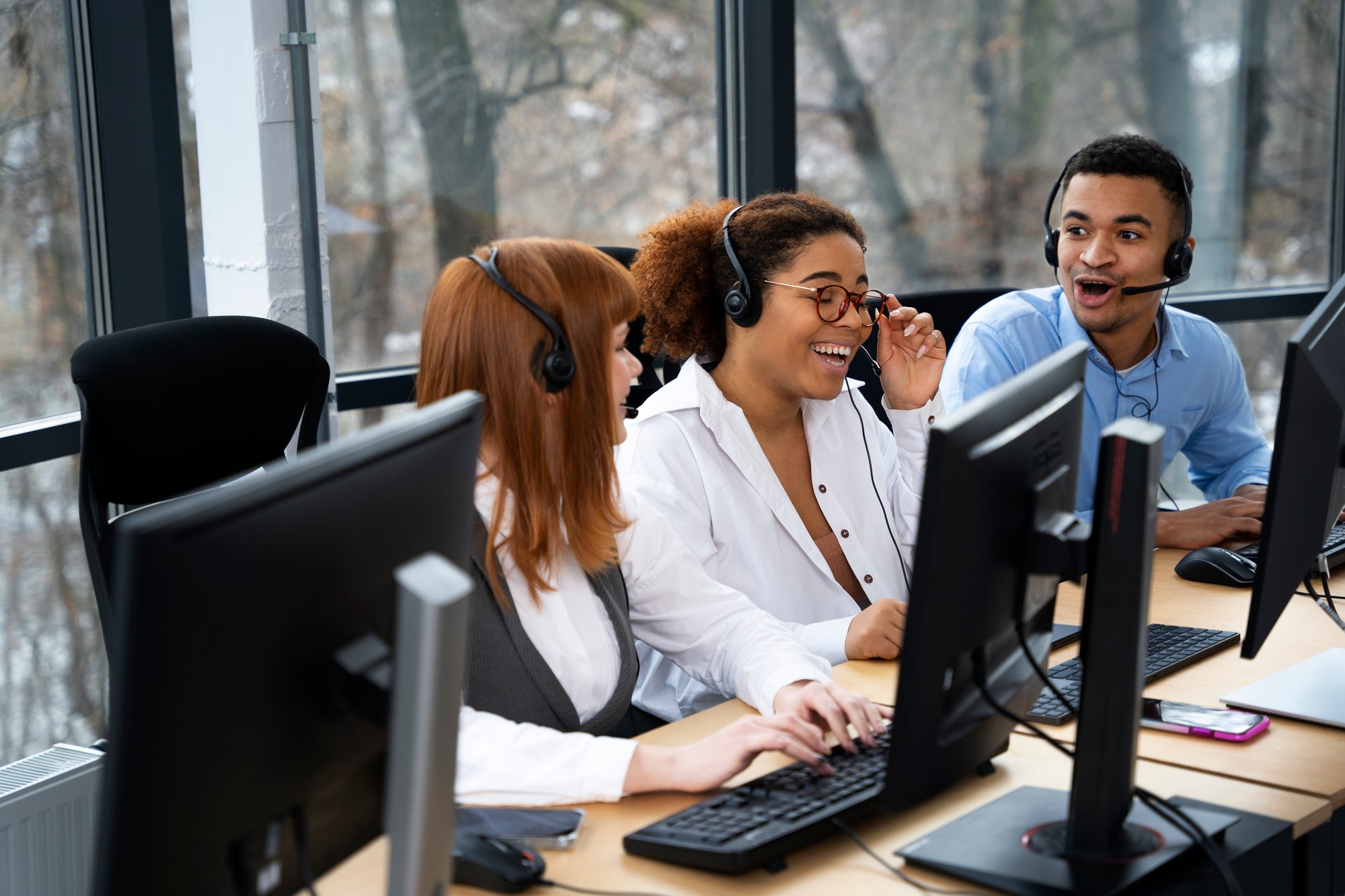 people-working-call-center